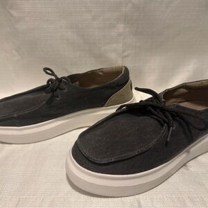 Stylish Black and Tan Men's Boat Shoes